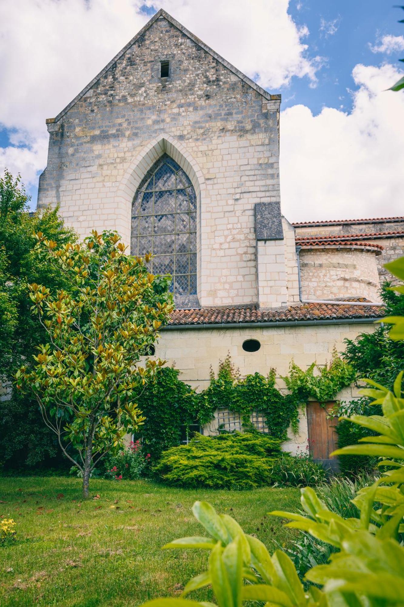 Le Prieure Sainte Croix Hotel Loudun Exterior photo